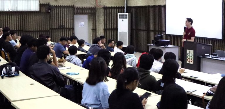 DME Holds Hybrid Orientation for Incoming Mechanical Engineering Majors